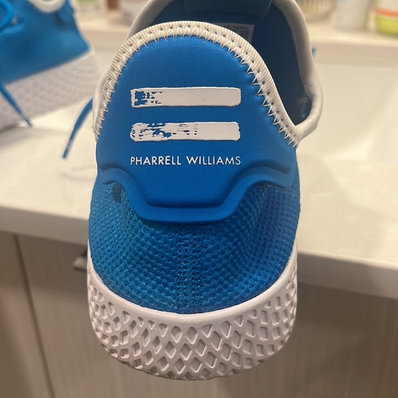 Adidas limited edition Pharrell Williams size 9… no offers out of company! - Picture 7 of 9